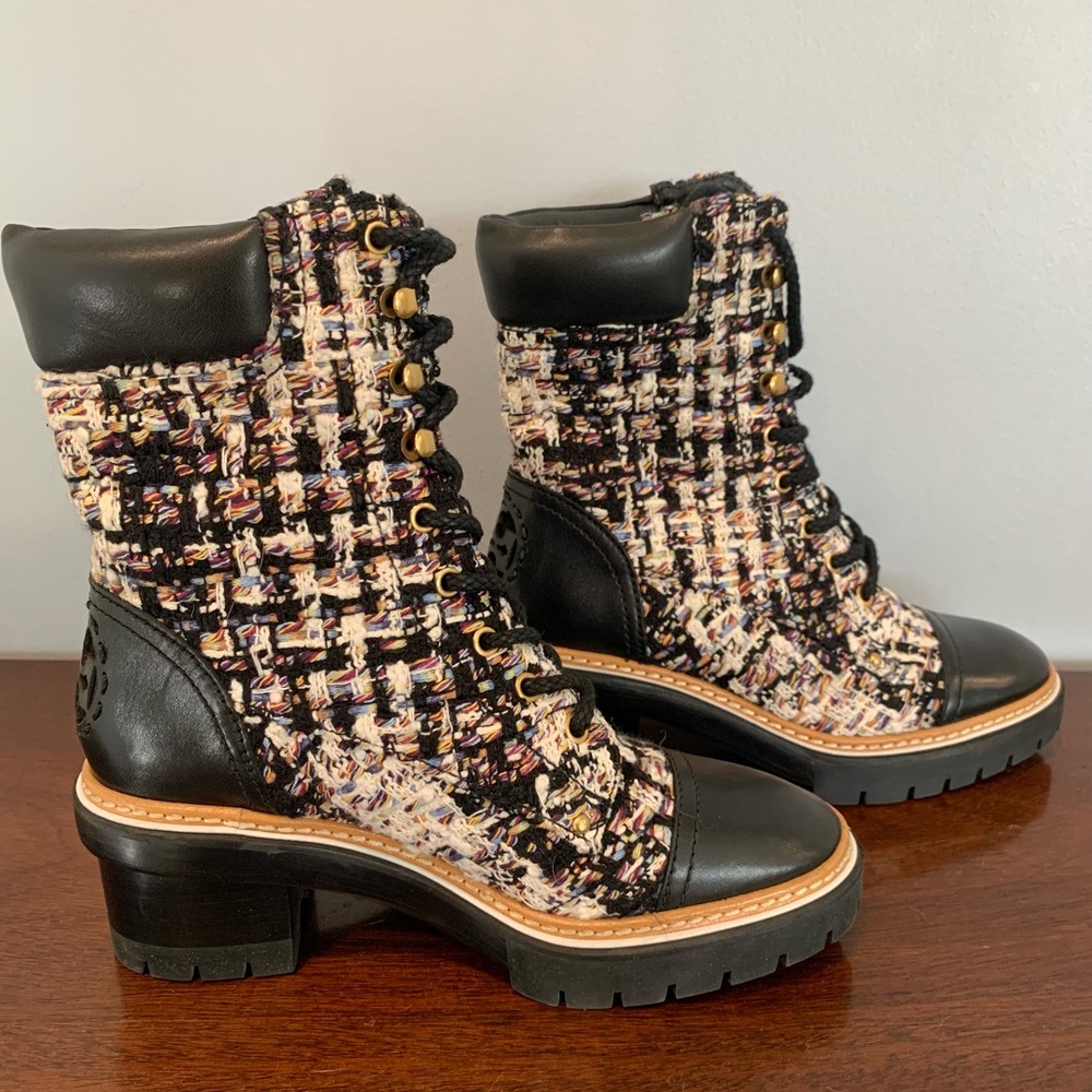 Tory Burch Miller Lug Sole Bootie Striped Tweed Leather Excellent Condition Sz 5